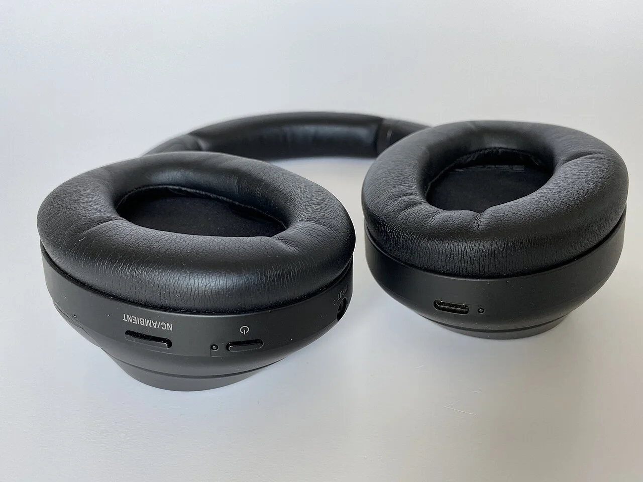 Auriculares inalámbricos.