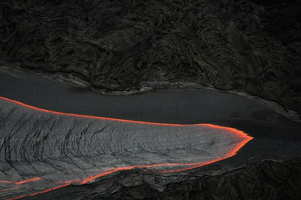 Colada de lava volcánica en Hawái.