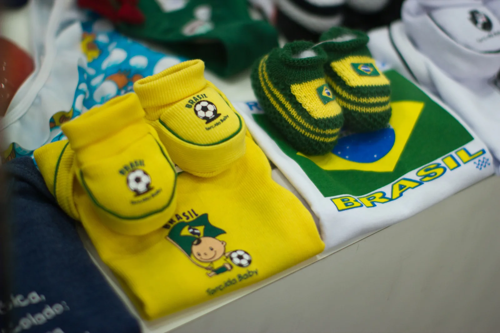 Pequeños zapatos infantiles en Río de Janeiro