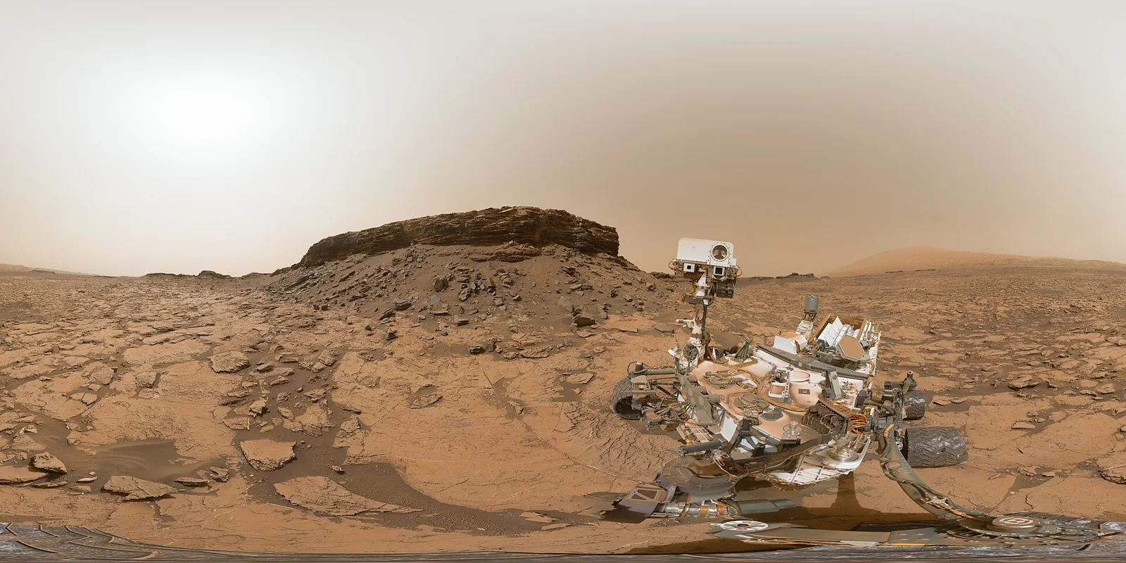 Mosaico fotográfico de Curiosity en Murray Buttes, Marte, en 2016
