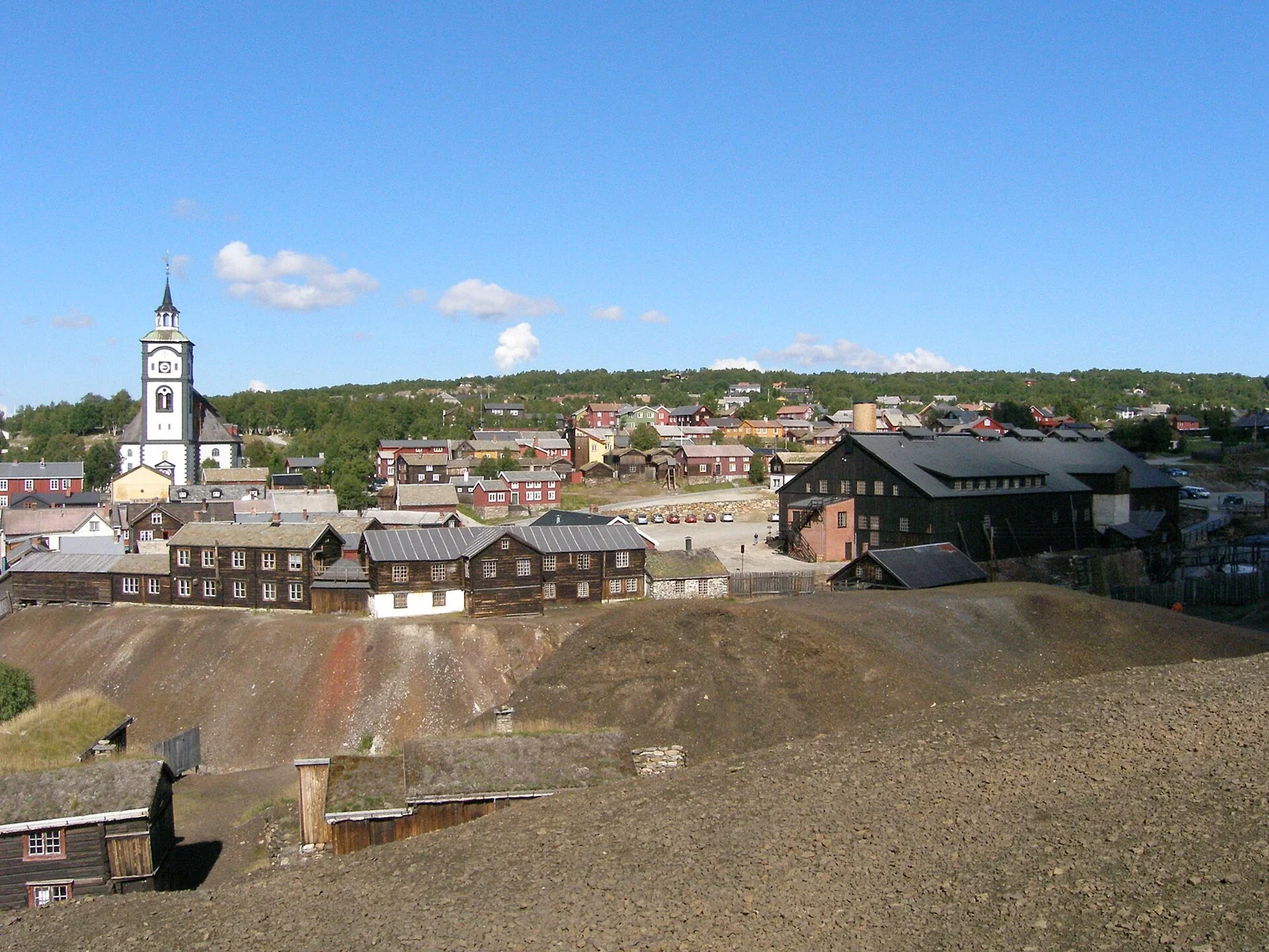 Røros y su entorno minero vistos desde las escombreras, Noruega.
