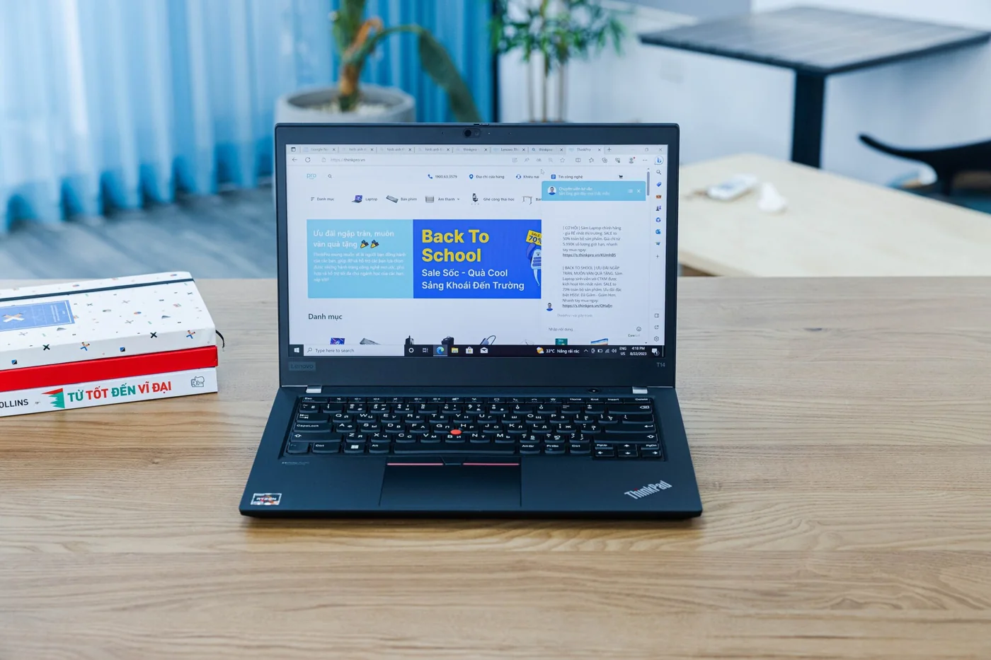 Portátil Lenovo ThinkPad T14 de segunda generación abierto