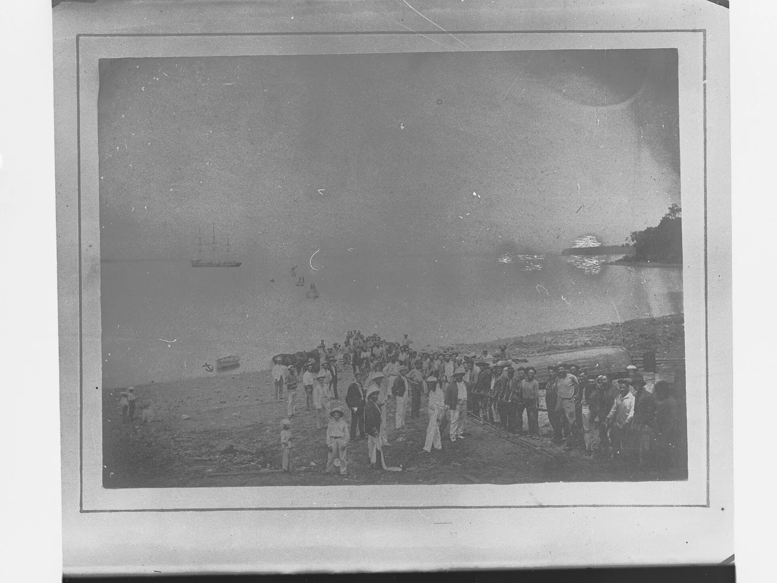 Desembarco de un cable submarino en Port Darwin en 1871.